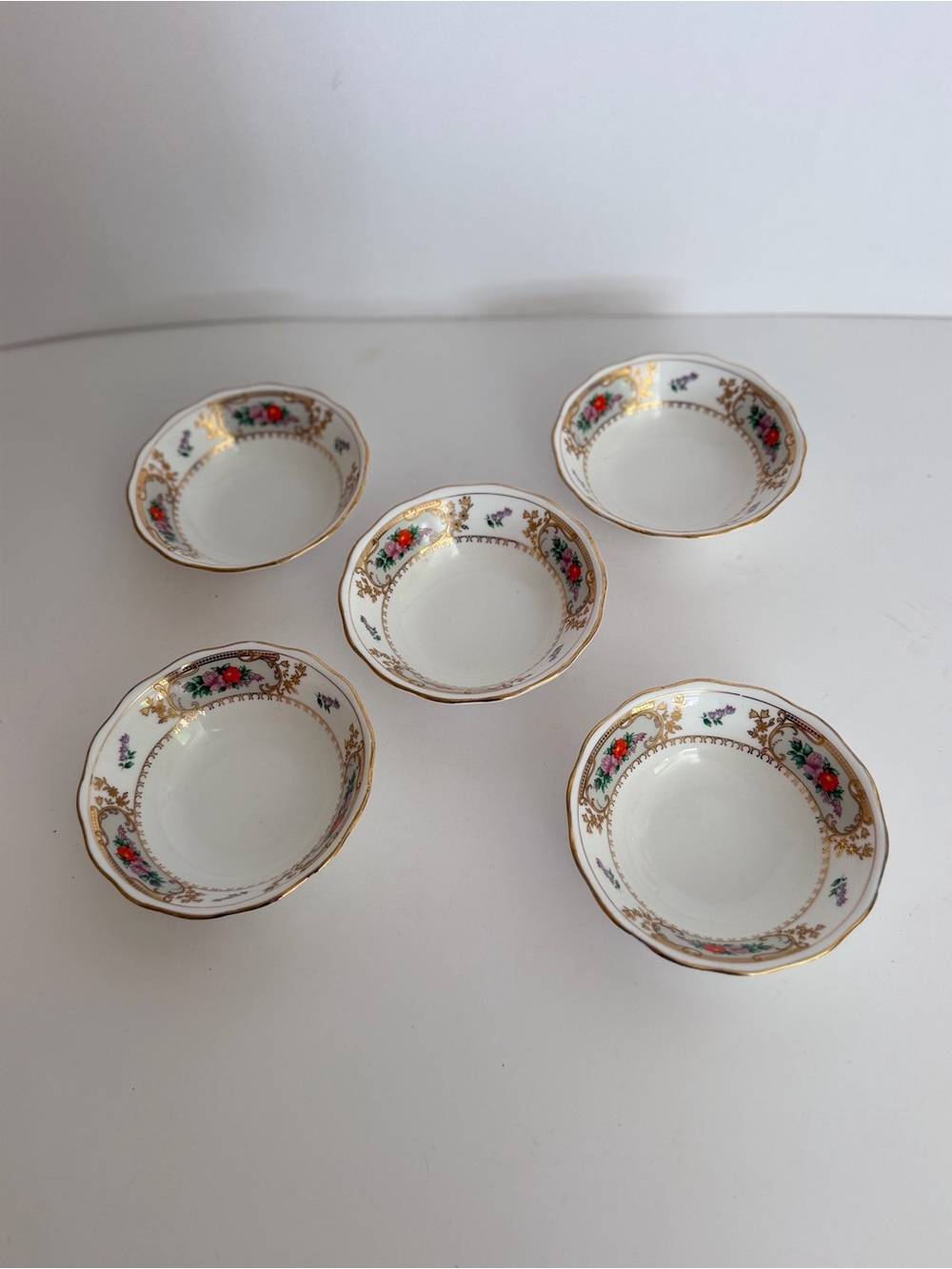 Crystal Porcelain 5-Piece Floral Bowl Set White Gold Trim Round Shiny